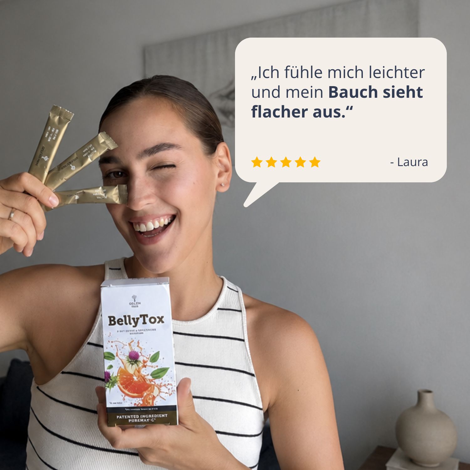 Frau hält Golden Tree BellyTox und Beutel. Zitat: 'Fühle mich leichter, Bauch flacher'.