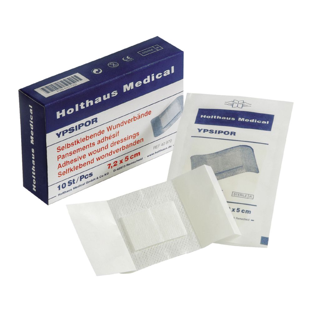 Verpackung und einzelne sterile Wundverbände. Auf der Verpackung steht "Holthaus Medical YPSIPOR". Die Verbände sind 7,2 x 5 cm groß.