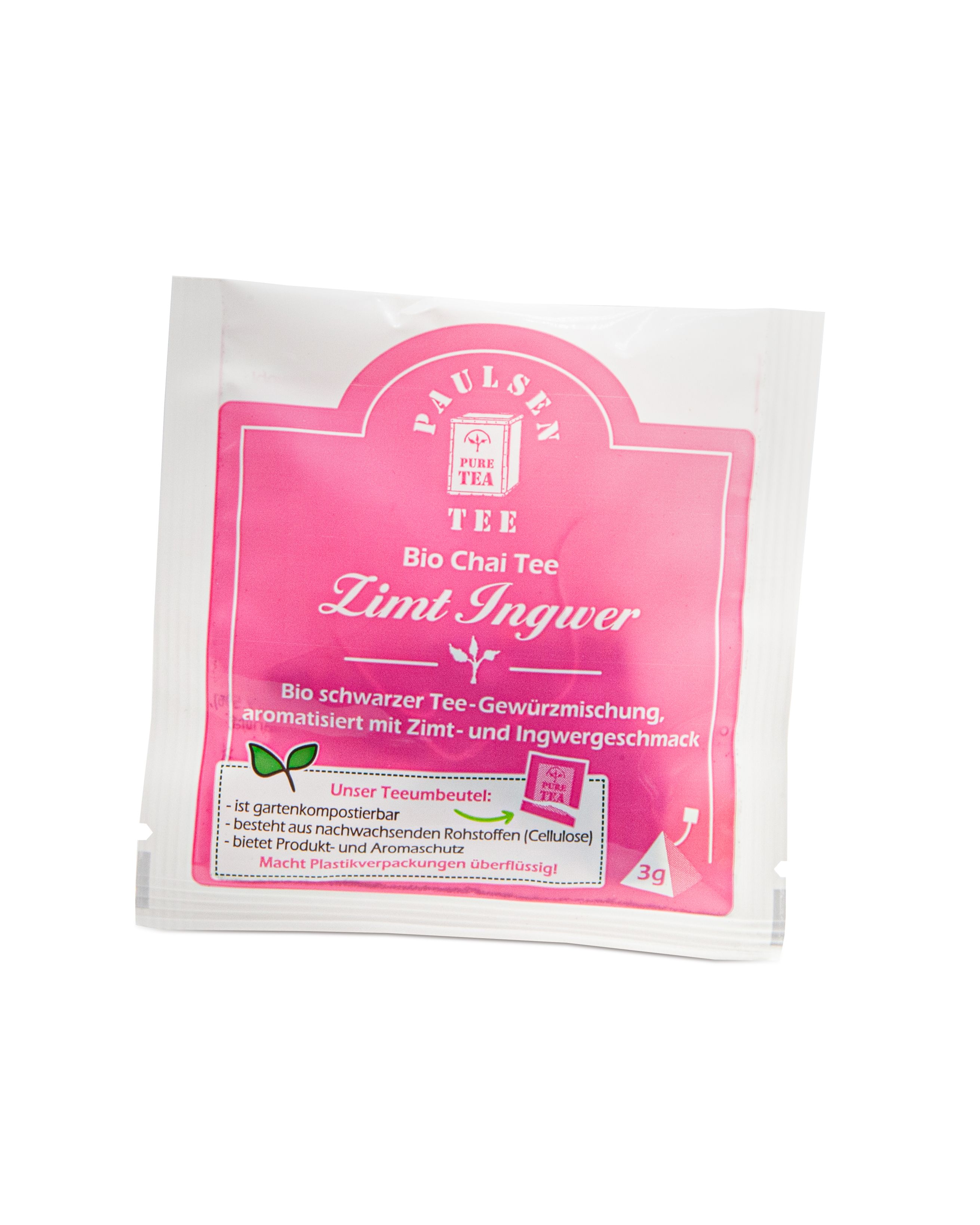 Einzelner Teebeutel mit rosa Etikett. Aufschrift: Bio Chai Tee Zimt Ingwer. Pyramidenbeutel. 3g.
