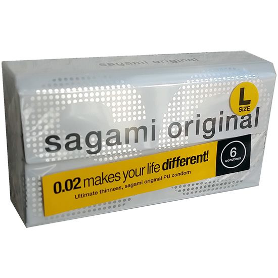 Verpackung von Sagami Original L-Size Kondomen. Enthält 6 Kondome. Aufschrift: 0.02 macht Ihr Leben anders!