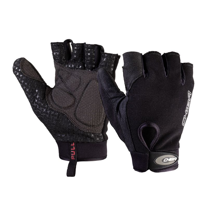Schwarze, halboffene Rollstuhlhandschuhe. Mit Polsterung, Fingeröffnungen und Zuglasche. Marke CHiBA.