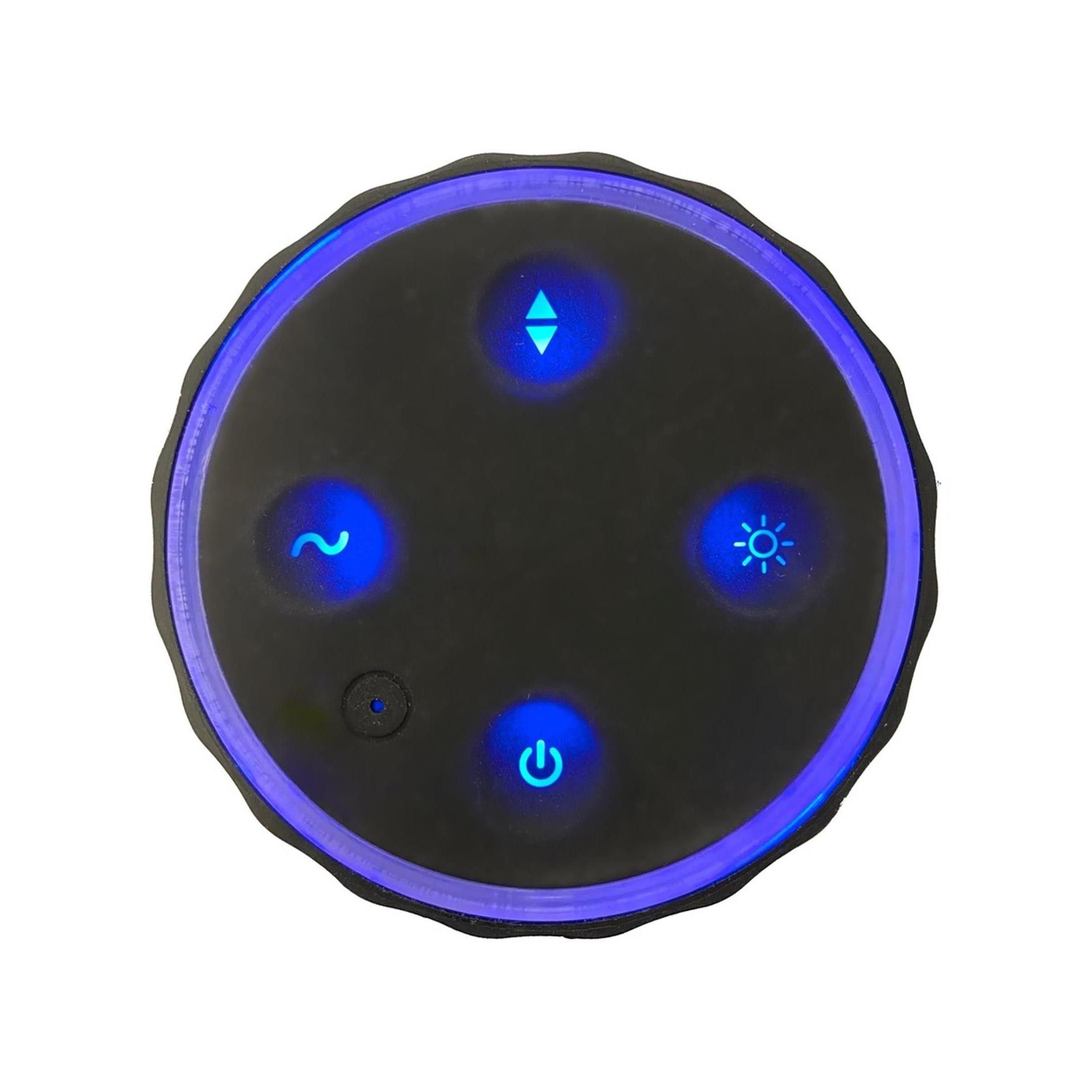 Oberseite eines schwarzen, zylindrischen Produkts. Blaue Bedienelemente.