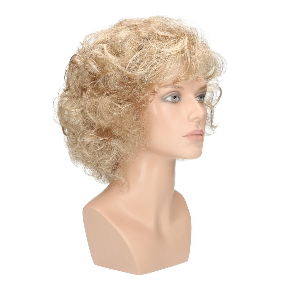 Perücke Violetta von Lofty, blond, lockig, auf einem Schaufensterkopf. Dreiviertelansicht.