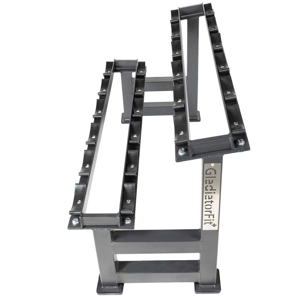 Hantelablagegestell aus grauem Metall. Zwei Ebenen mit Halterungen. Auf einer Seite ist der Markenname 'GladiatorFit' sichtbar.