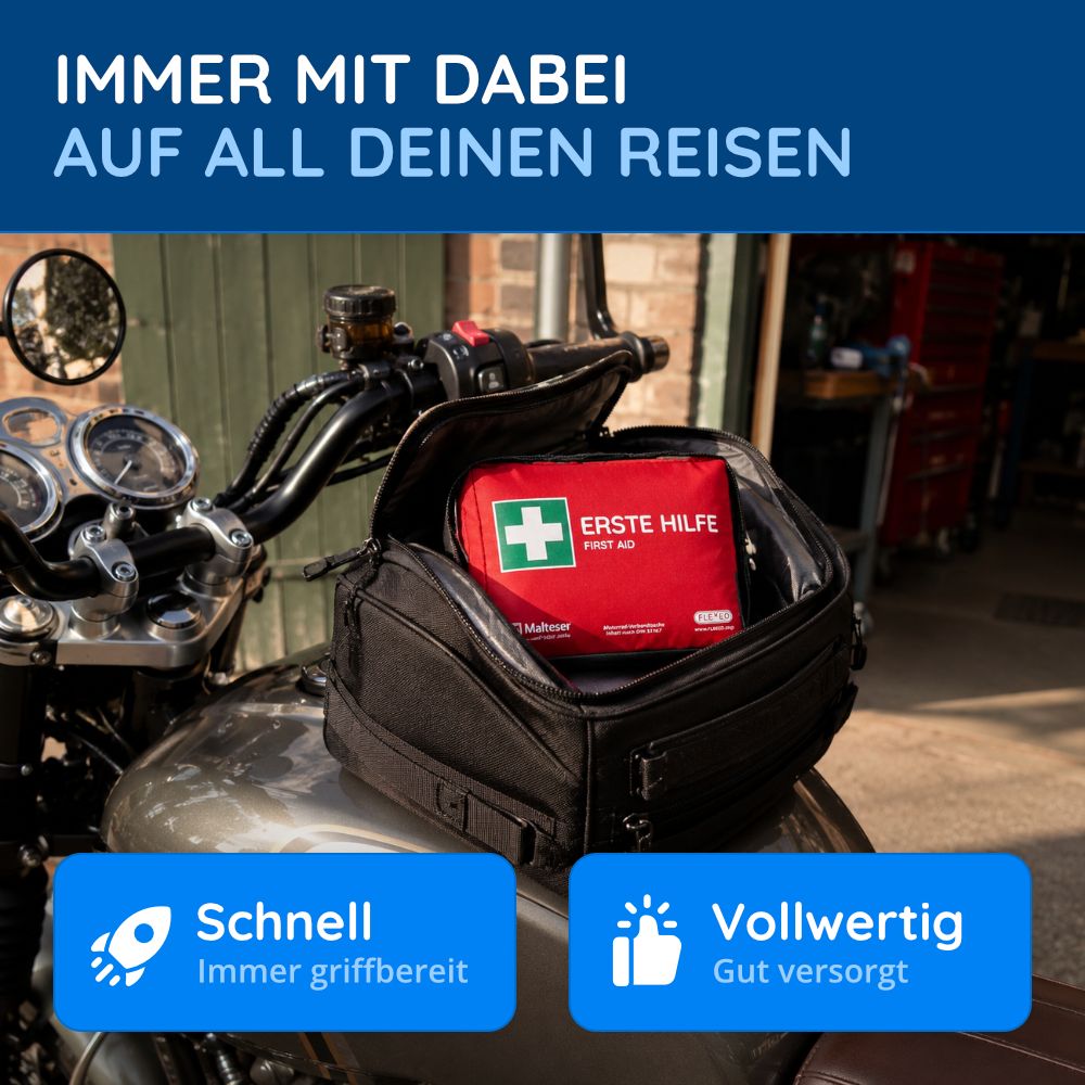 Erste-Hilfe-Set in einer Motorrad-Tasche. Text: Immer mit dabei auf all deinen Reisen. Schnell, immer griffbereit, vollwertig, gut versorgt.