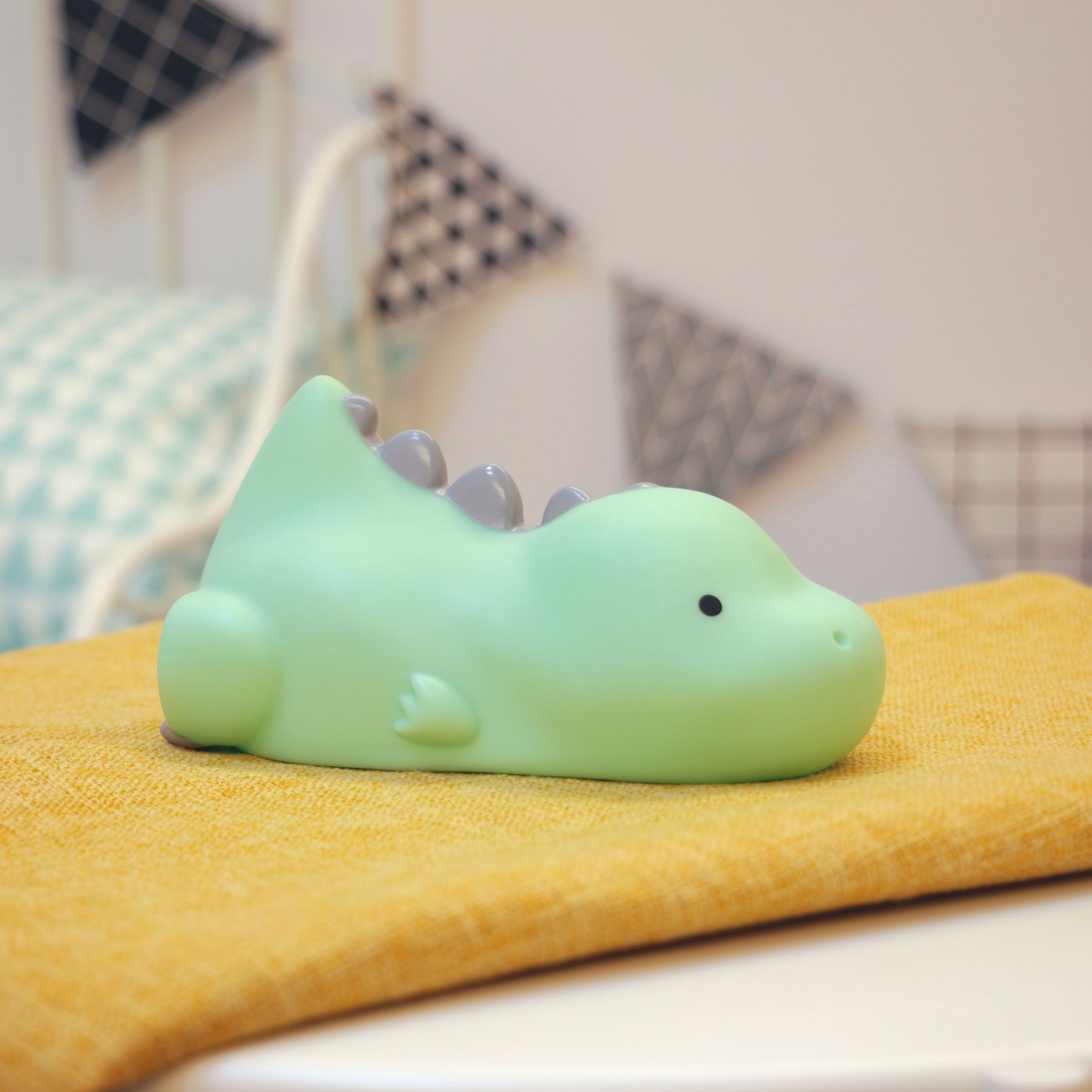 reer lumilu Lazy Friends Dino, Nachtlicht, LED, Timer