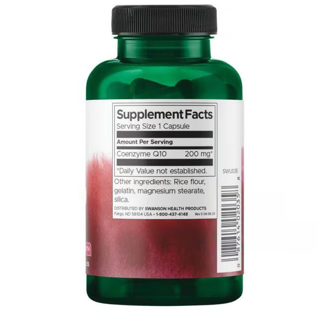 Rückseite der grünen Flasche. Etikett mit Nährwertangaben: Coenzym Q10, 200 mg. Weitere Inhaltsstoffe: Reismehl, Gelatine, Magnesiumstearat.