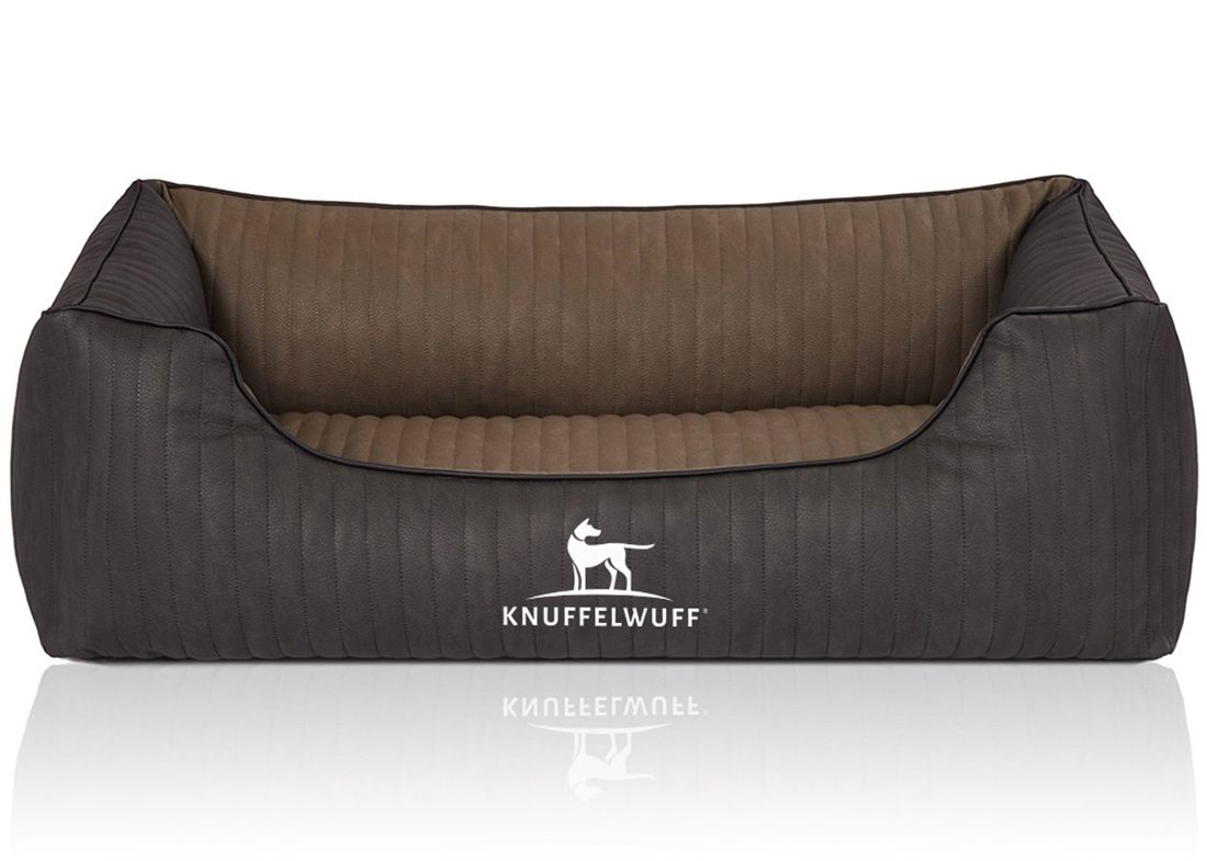 Orthopädisches Hundebett Outback, braun und schwarz, mit Logo. Gepolstert, rechteckig mit erhöhten Seiten.