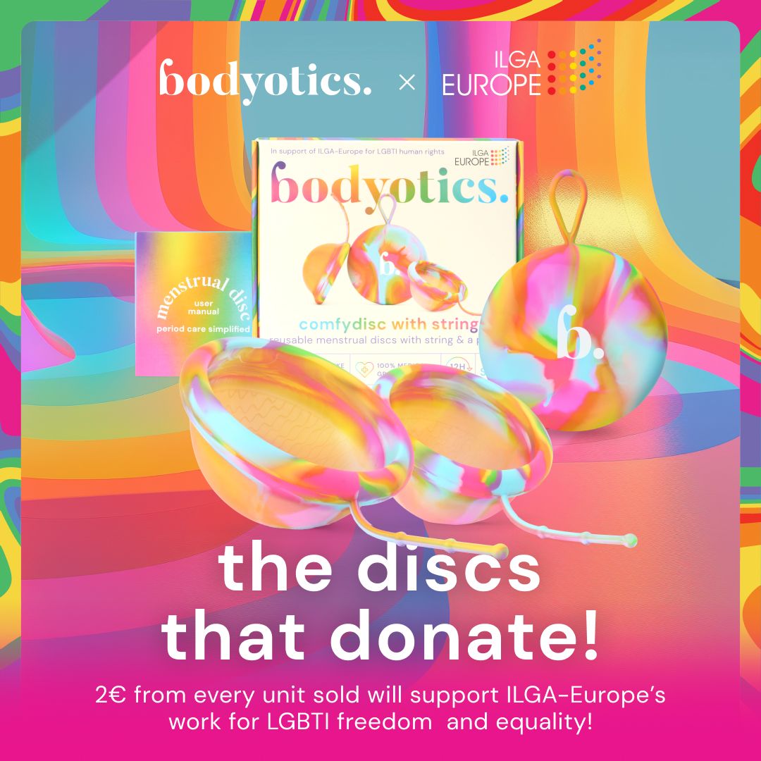 Bodyotics Menstruationsscheiben-Set mit zwei Scheiben (S und L) und Aufbewahrungsbeuteln, unterstützt ILGA-Europe.