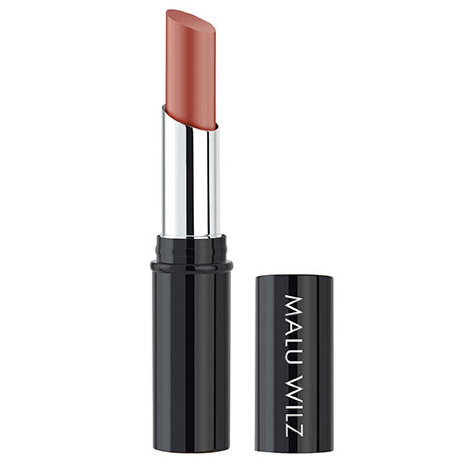Lippenstift, geöffnet, mit braunem Stift. Schwarze Hülse mit "MALU WILZ"-Schriftzug. Silberne Basis.