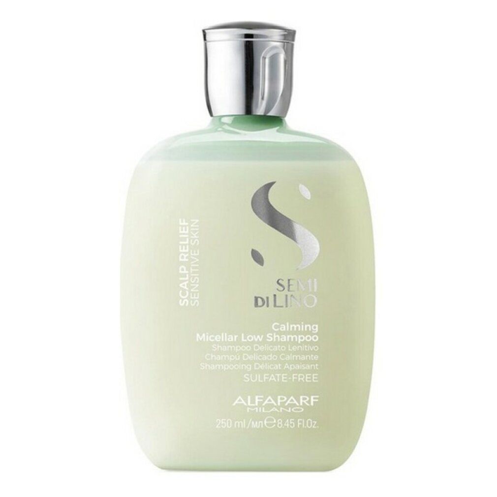 Shampoo-Flasche. Aufschrift: Scalp Relief, Calming, Micellar Low Shampoo. Marke: Alfaparf Milano. 250 ml.