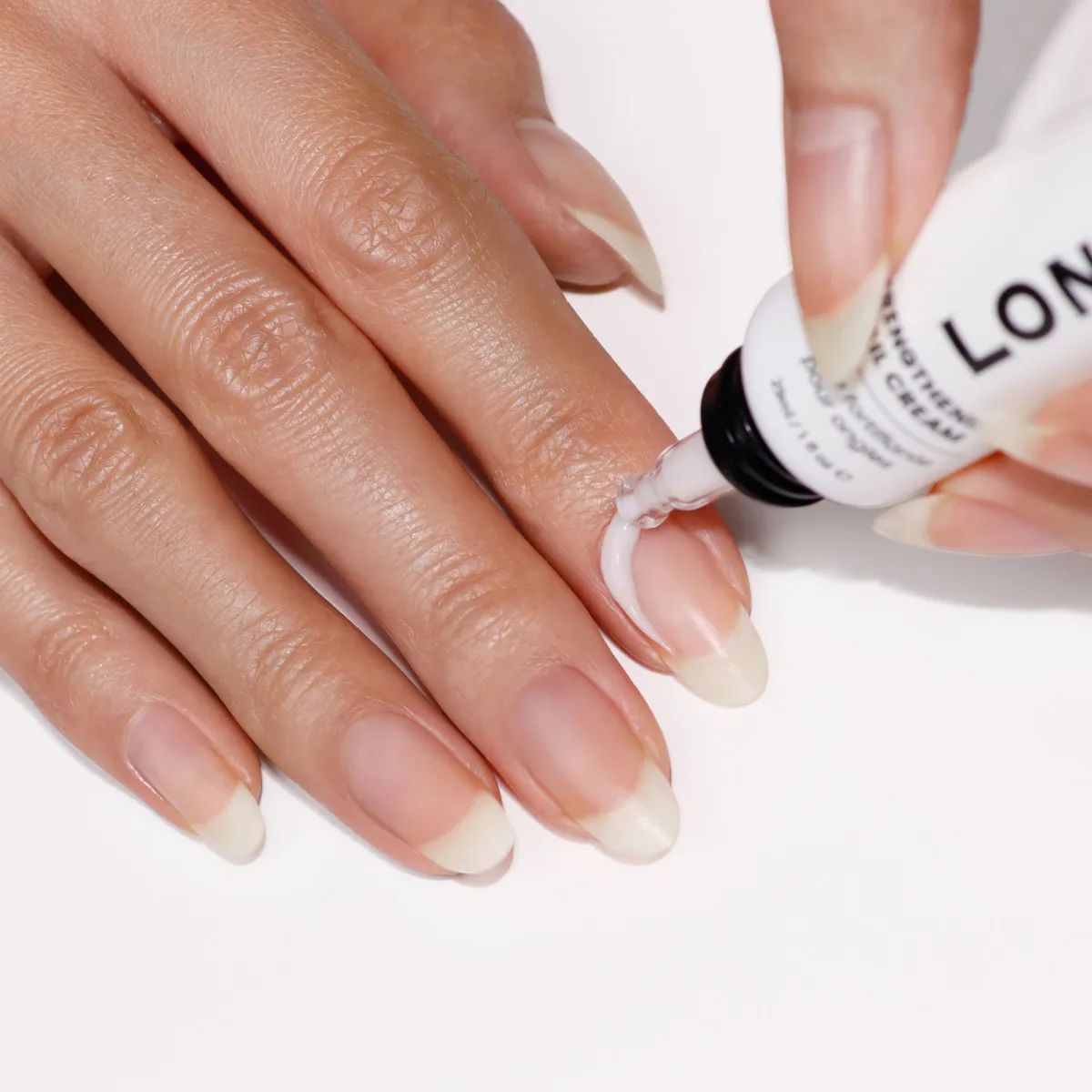 LONDONTOWN kur Strengthening Nail Cream stärkende Nagelcreme