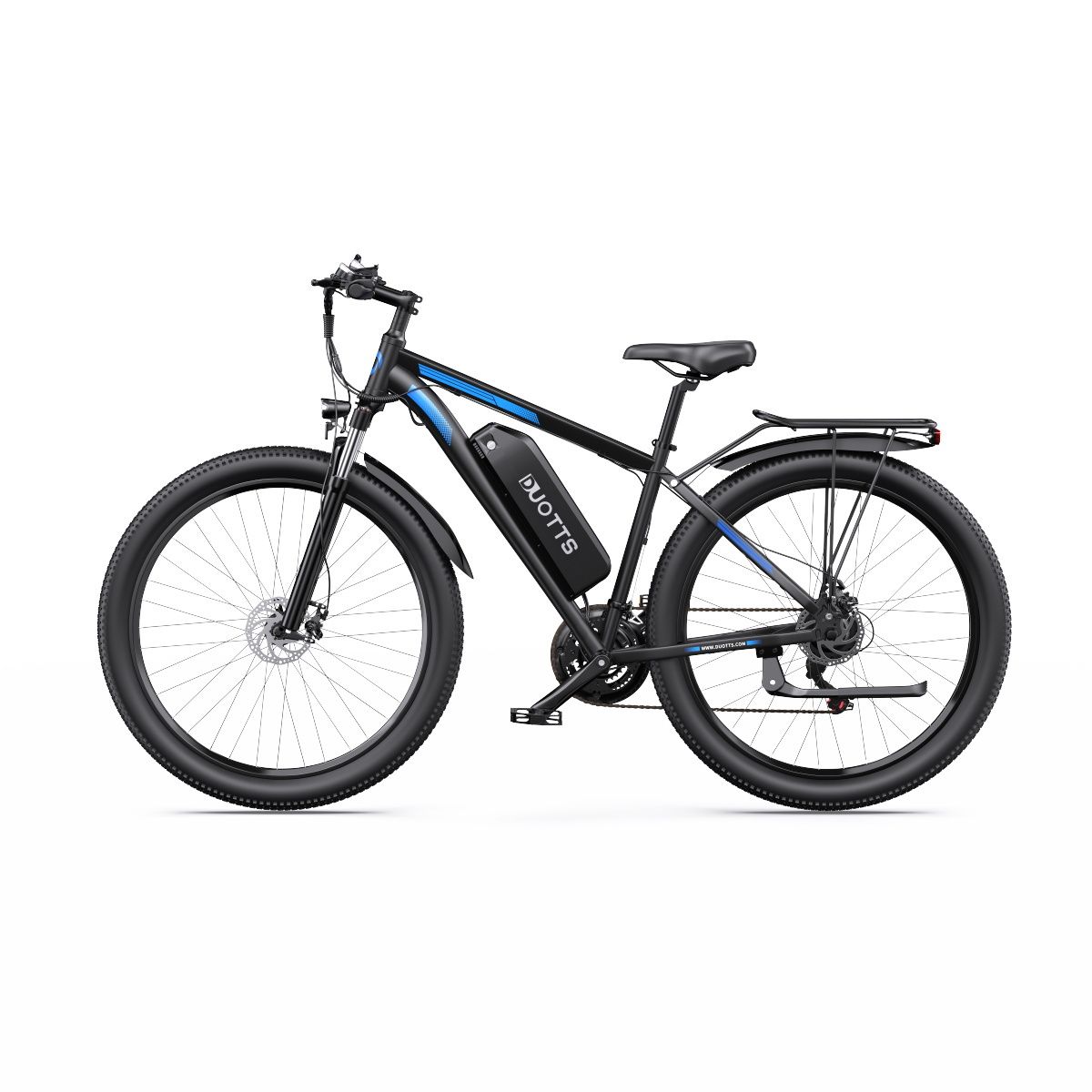 Schwarzes E-Bike mit blauen Akzenten. DUOTTS-Logo auf dem Rahmen. Große Reifen, Scheibenbremsen. Gepäckträger hinten.