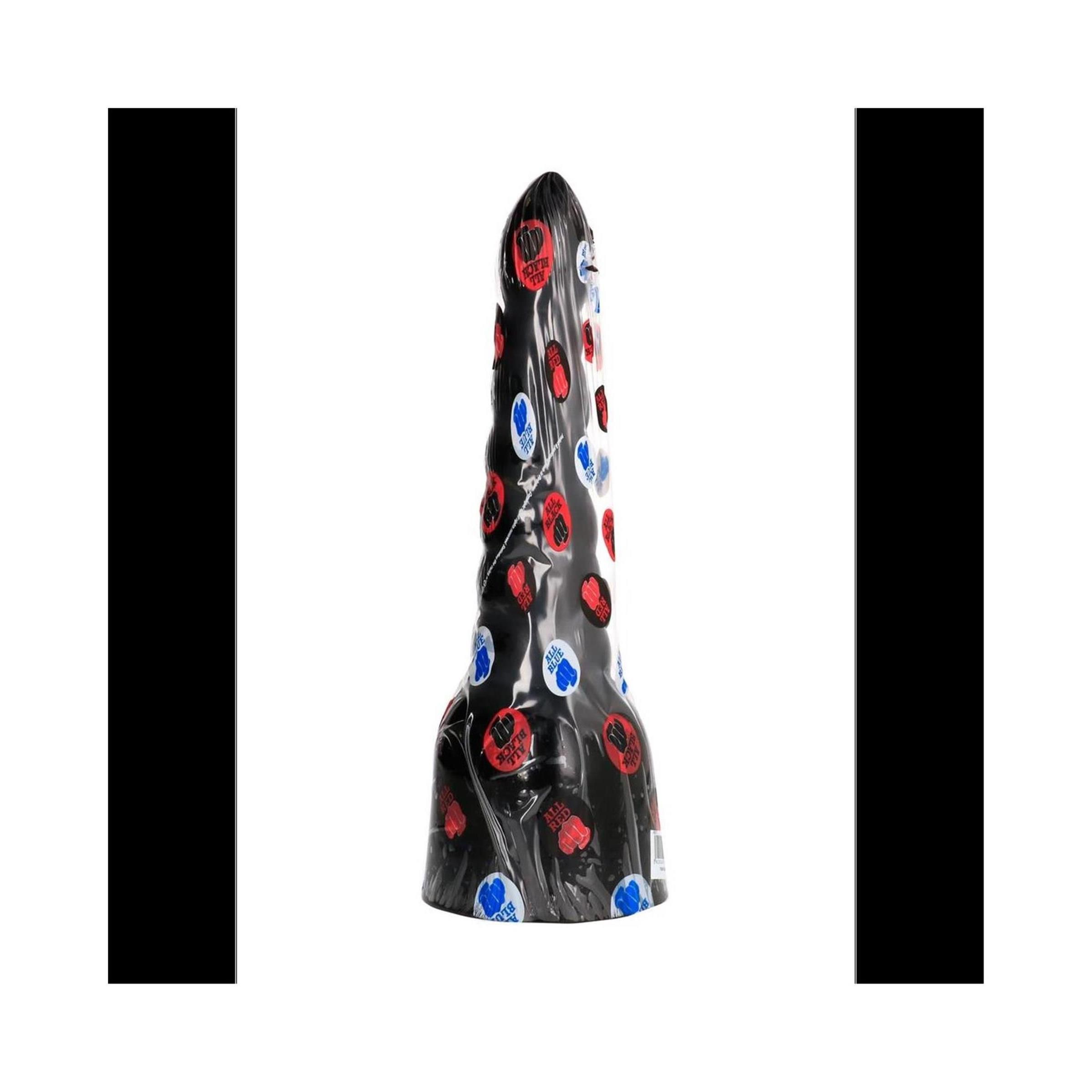 Schwarzer Dildo in Folie verpackt. Rote und blaue Kreise auf der Oberfläche. Verpackung transparent.