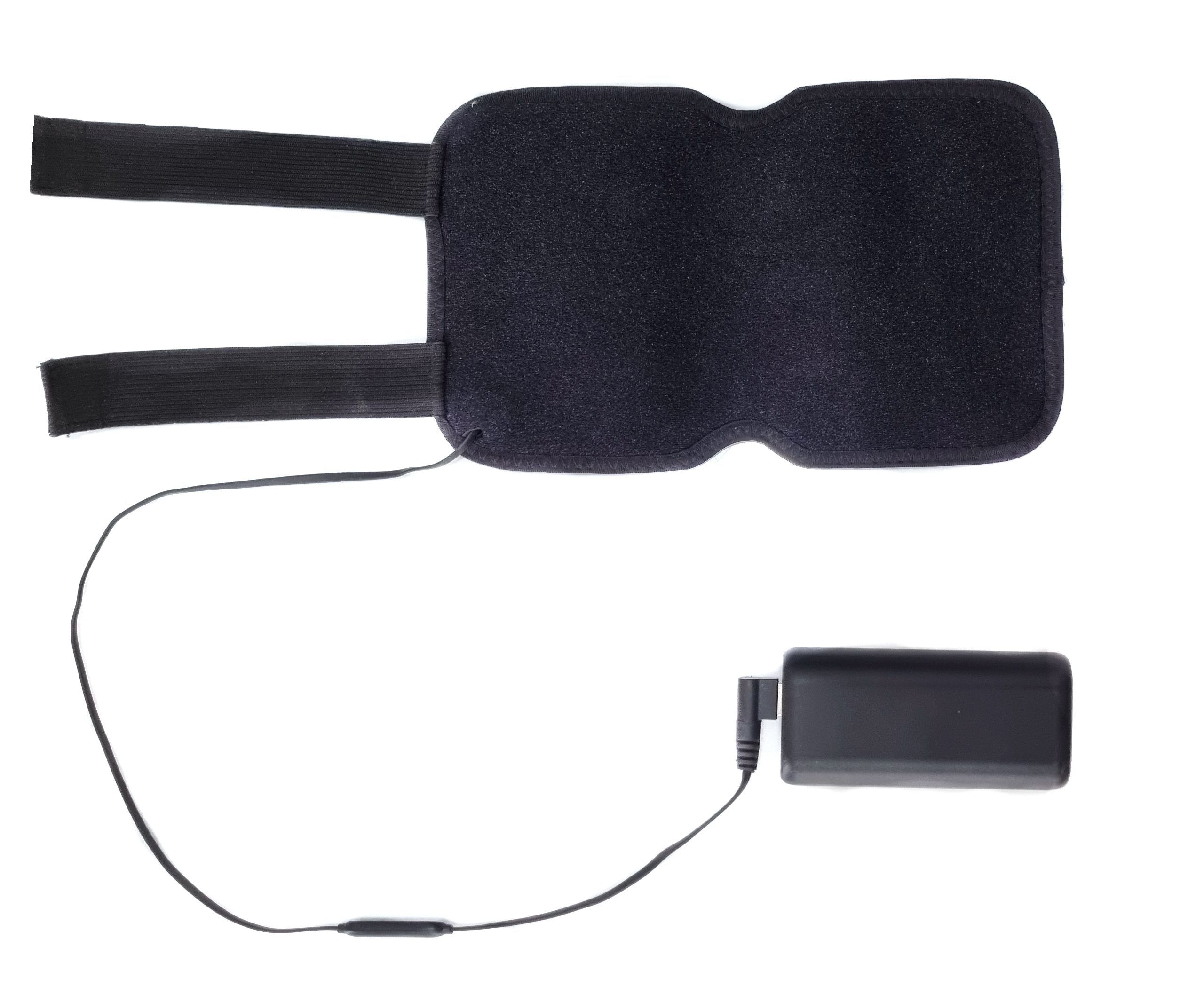 Schwarzes Heizpad mit Klettverschlüssen und Kabel, verbunden mit einem schwarzen Akku.