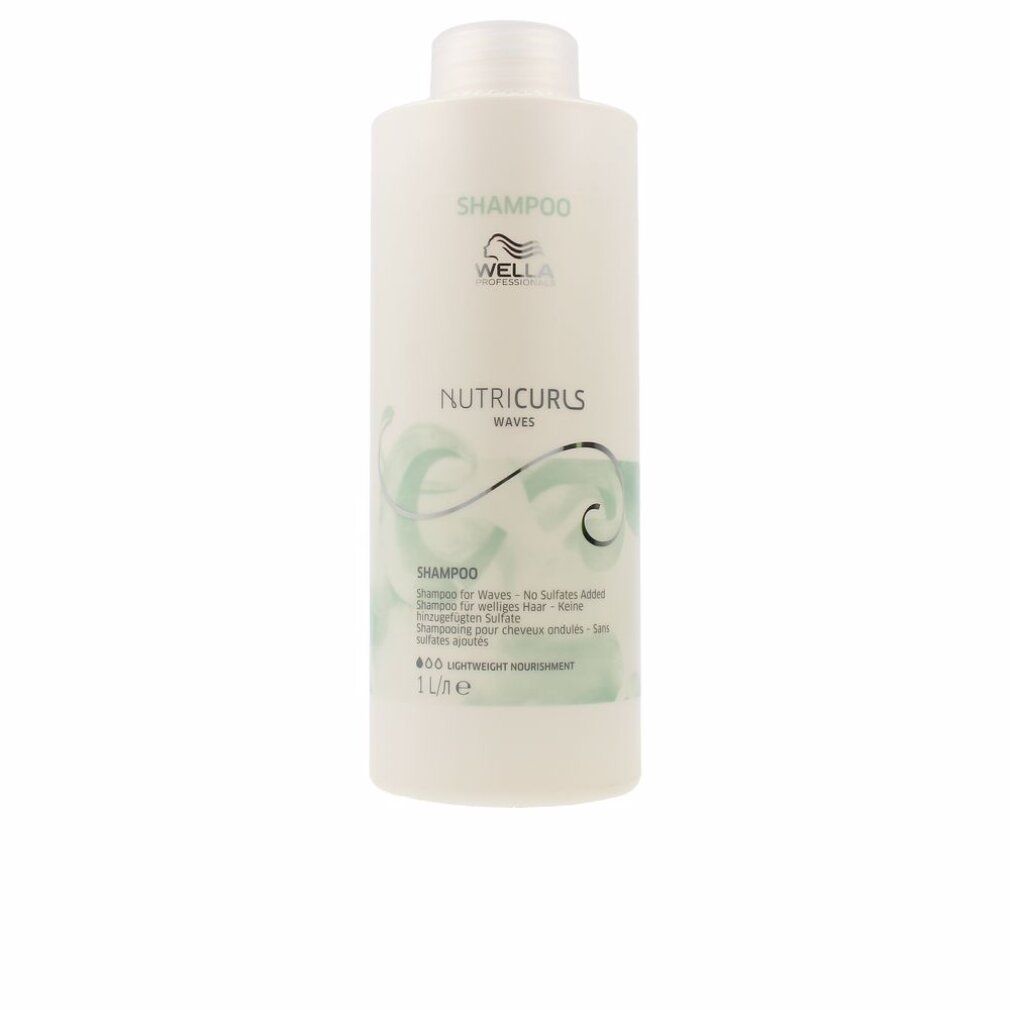 Weiße Shampoo-Flasche. Aufschrift: SHAMPOO, NUTRICURLS WAVES, 1 Liter.