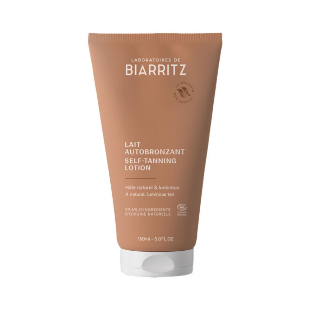 Beige Tube mit Produkttext. Aufschrift: BIARRITZ, LAIT AUTOBRONZANT, SELF-TANNING LOTION. Mit Natur- und Bio-Siegel.
