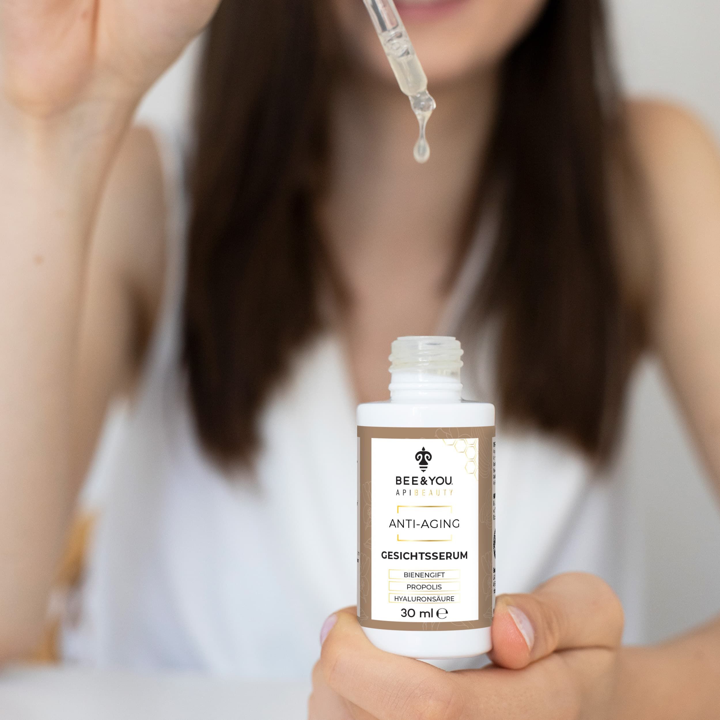 BEE&YOU ANTI- AGING Hyaluron  Gesichtsserum , Gesichtspflege mit Propolis , Bienengiftsalbe