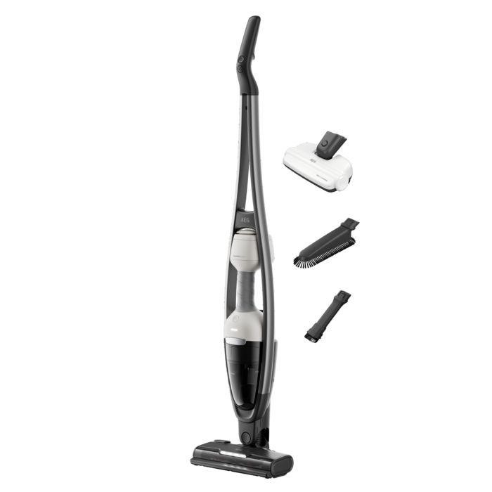 Akkuhandstaubsauger mit Zubehör. Schwarz-weiß. Bürstenaufsatz, Fugendüse und Polsterdüse. Vertikale Ansicht.