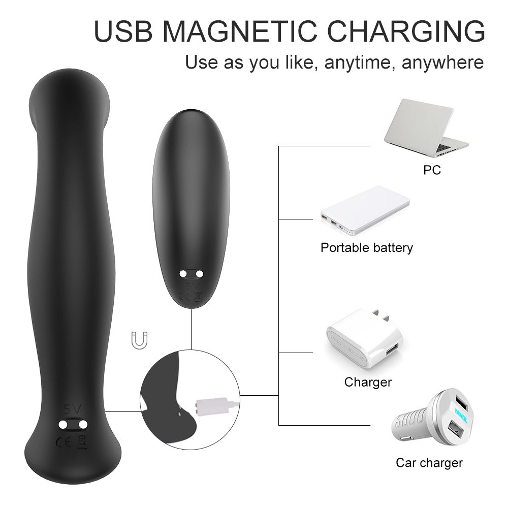 Schwarzer Vibrator und Fernbedienung. USB-Magnetladefunktion. Verschiedene Ladegeräte abgebildet.