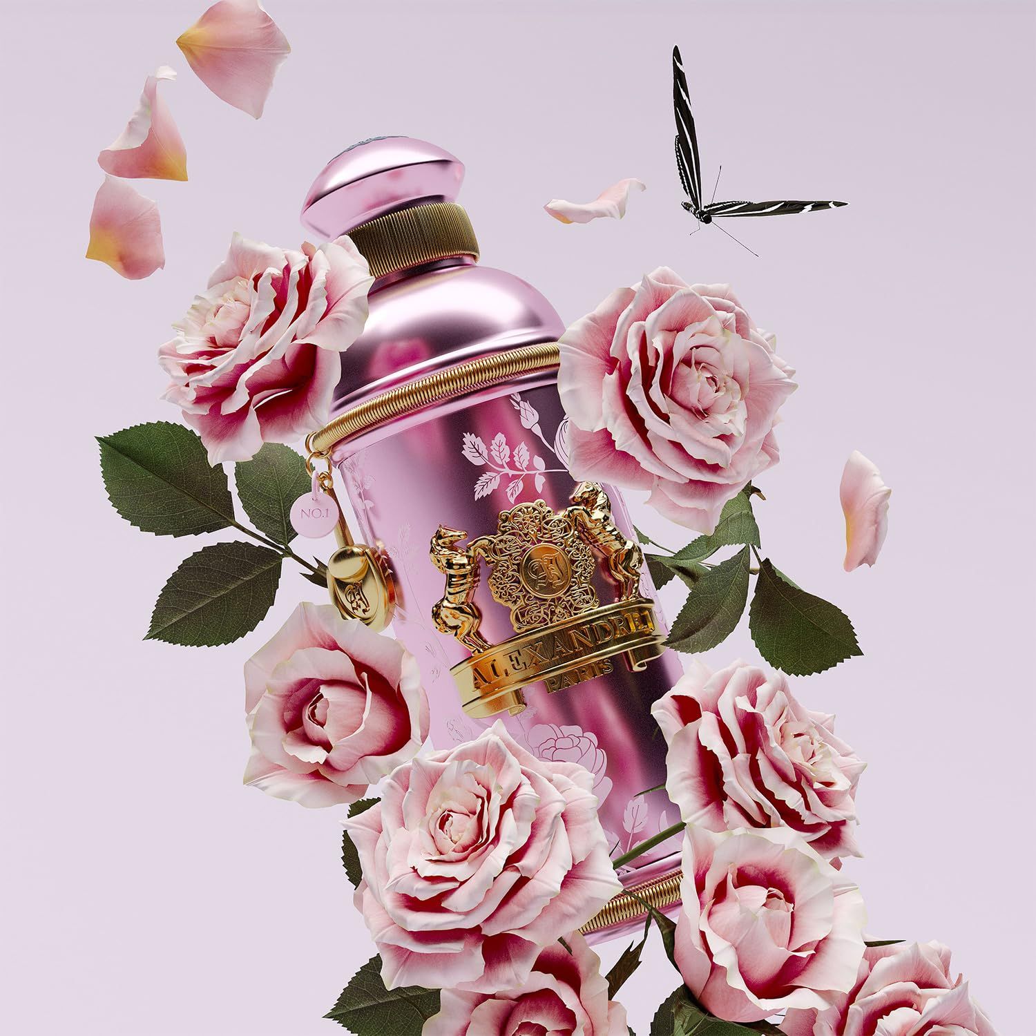 Rosa Oud Parfumspray-Flasche mit Rosen und Schmetterling. Rosa Flasche mit goldenen Verzierungen. Rosen und Schmetterling im Hintergrund.