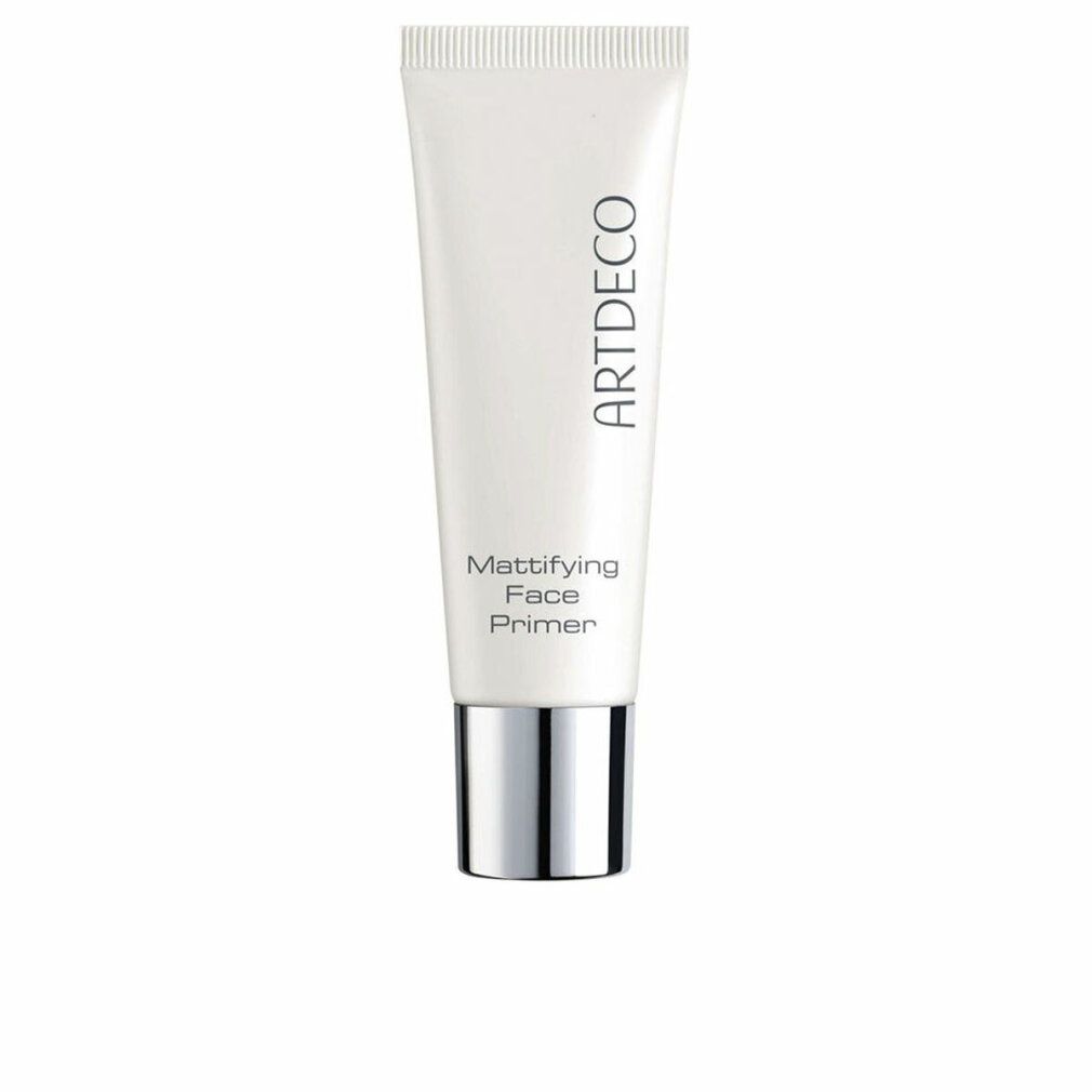 Weiße Tube mit silberner Kappe. Aufschrift ARTDECO und Mattifying Face Primer. Auf weißem Hintergrund.