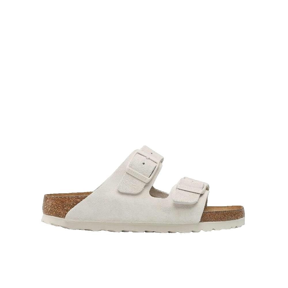Sandalo con due cinturini e fibbie. Plantare in sughero. Camoscio chiaro. Beige chiaro. Birkenstock.