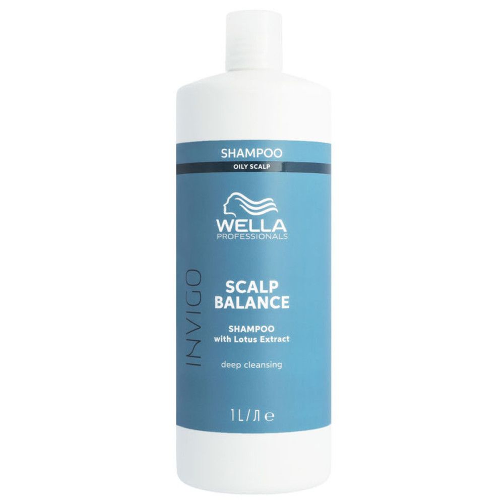 Weiße Shampoo-Flasche mit blauem Etikett. Aufschrift: Wella Invigo Scalp Balance, Shampoo mit Lotus-Extrakt. 1L.