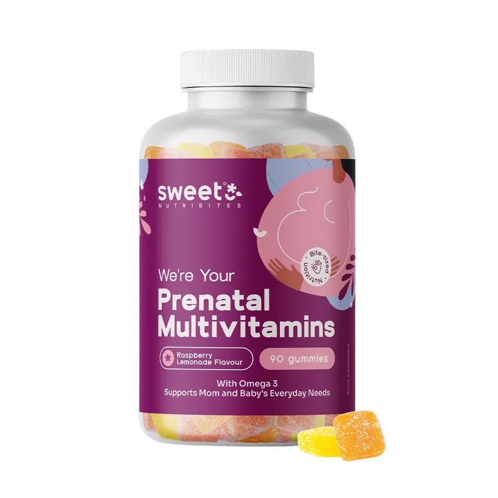 Flasche mit Multivitamin-Gummibärchen. Aufschrift: Prenatal Multivitamins, Himbeer-Limonaden-Geschmack, 90 Gummis. Zwei Gummis liegen daneben.