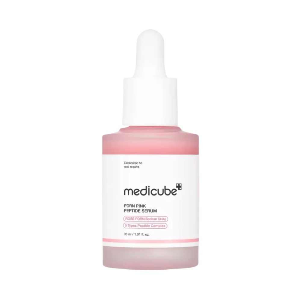 Rosa Serumflasche mit weißem Deckel und Pipette. Beschriftung: Medicube, PDRN Pink Peptide Serum. 30 ml.