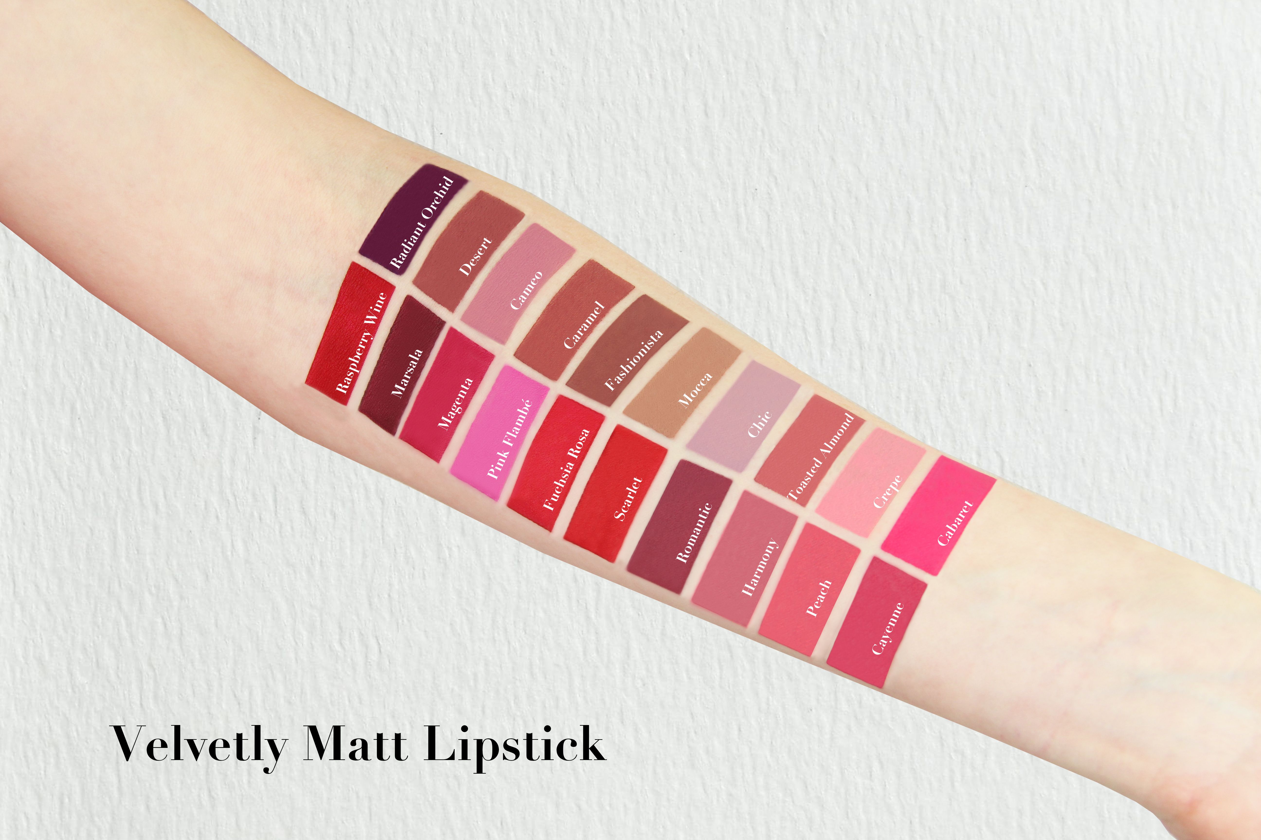 Delfy Velvetly Matt Lipstick Caramel