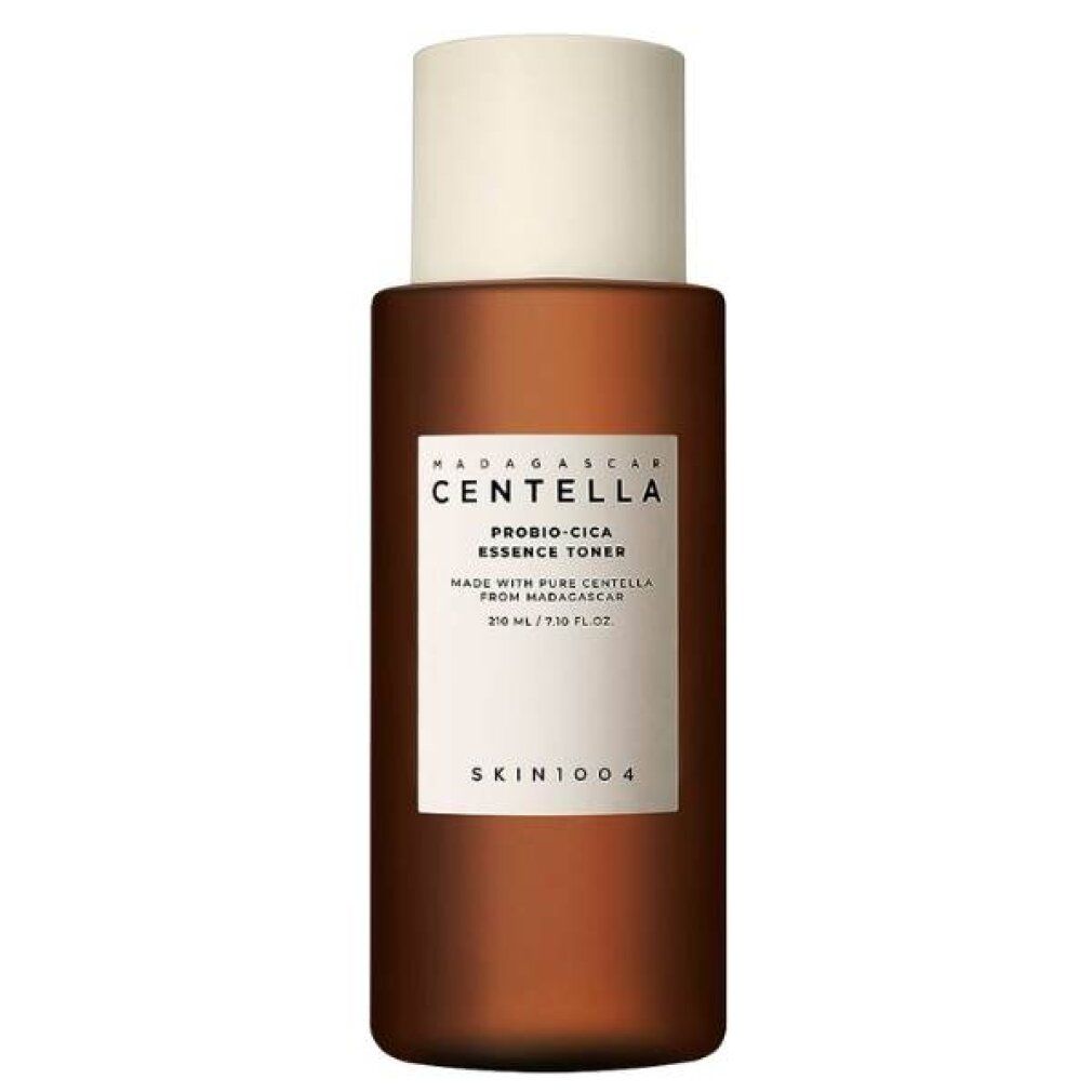 SKIN1004 Madagascar Centella Probio-Cica Essence Toner Flasche auf weißem Hintergrund.