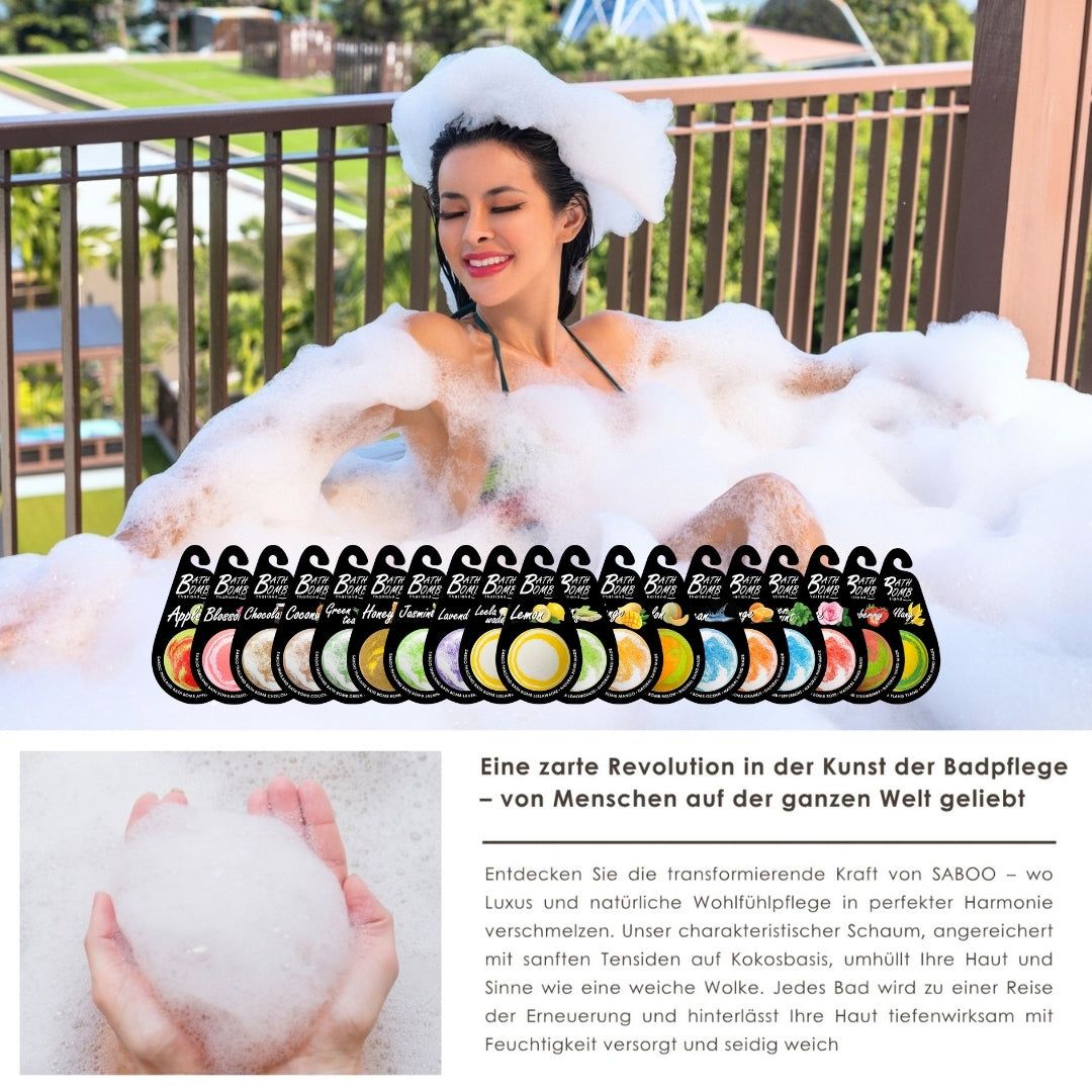 Frau in Badewanne mit Schaum. Reihe von Badbomben-Etiketten. Text auf Deutsch. Wellness-Kontext.