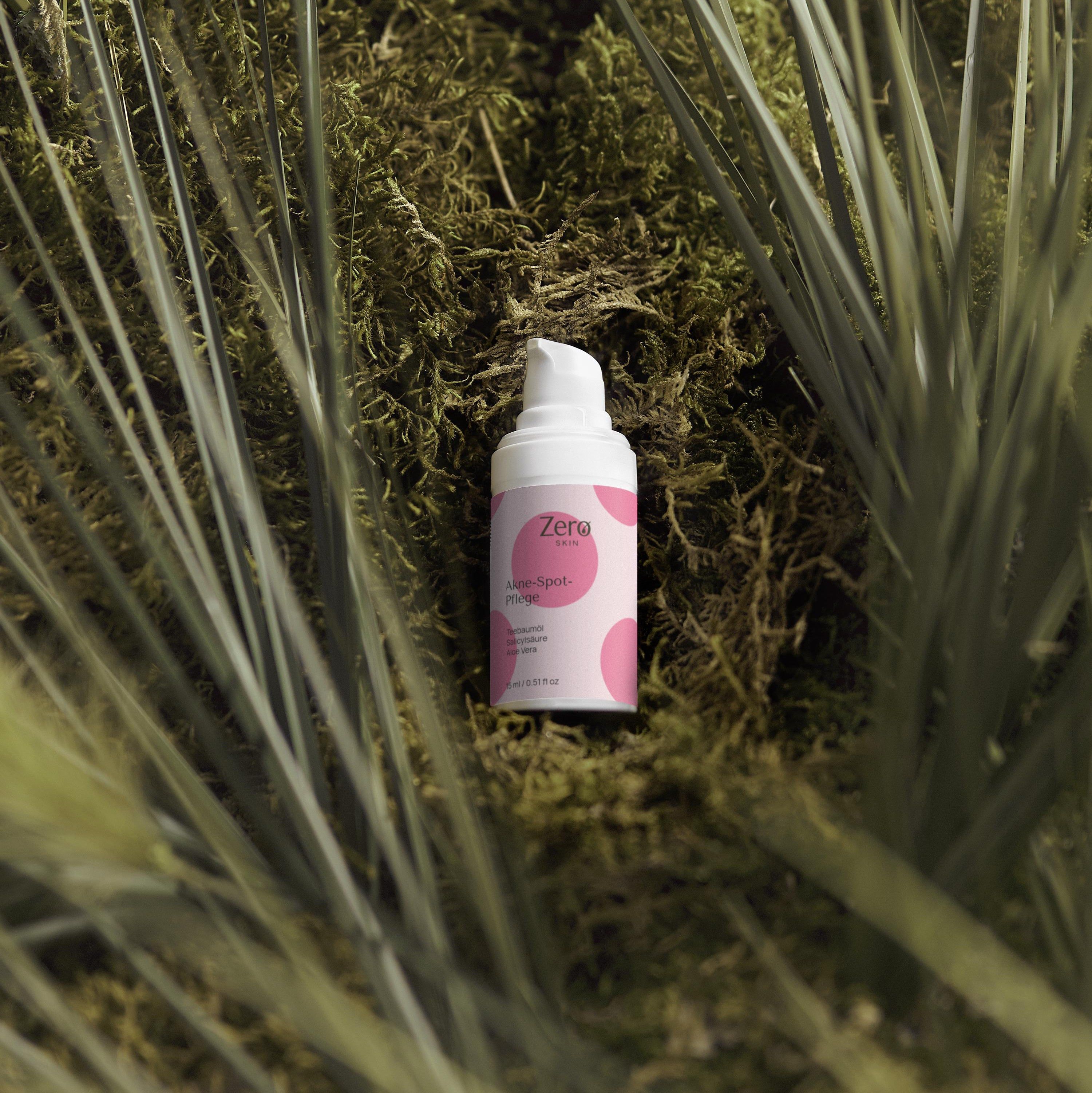 Zero Skin Akne Spot Pflege, Teebaumöl, Salicylsäure, klärend & beruhigend für ölige und unreine Haut