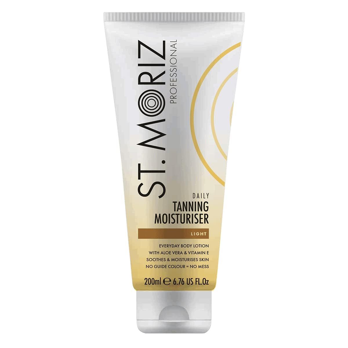 St. Moriz Lotion. Weiße Tube mit gelben Akzenten. Aufschrift: Daily Tanning Moisturiser, Light. 200ml.