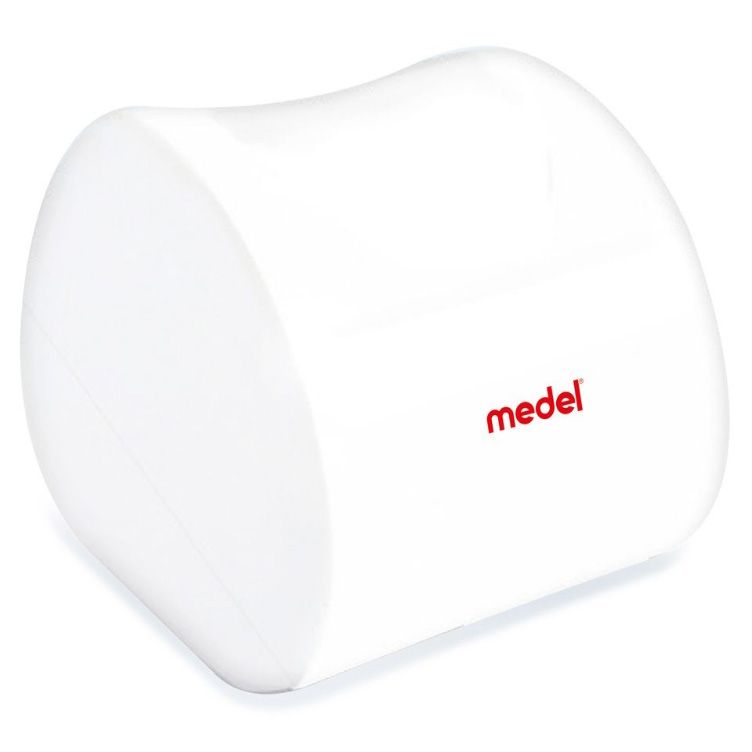 Medel Logo auf einem weißen, ergonomisch geformten Kissen.