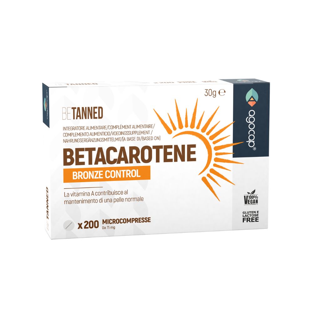 Verpackung mit Beta-Carotin-Tabletten. Aufschrift: BETACAROTENE BRONZE CONTROL. 200 Mikrokapseln, 30g.