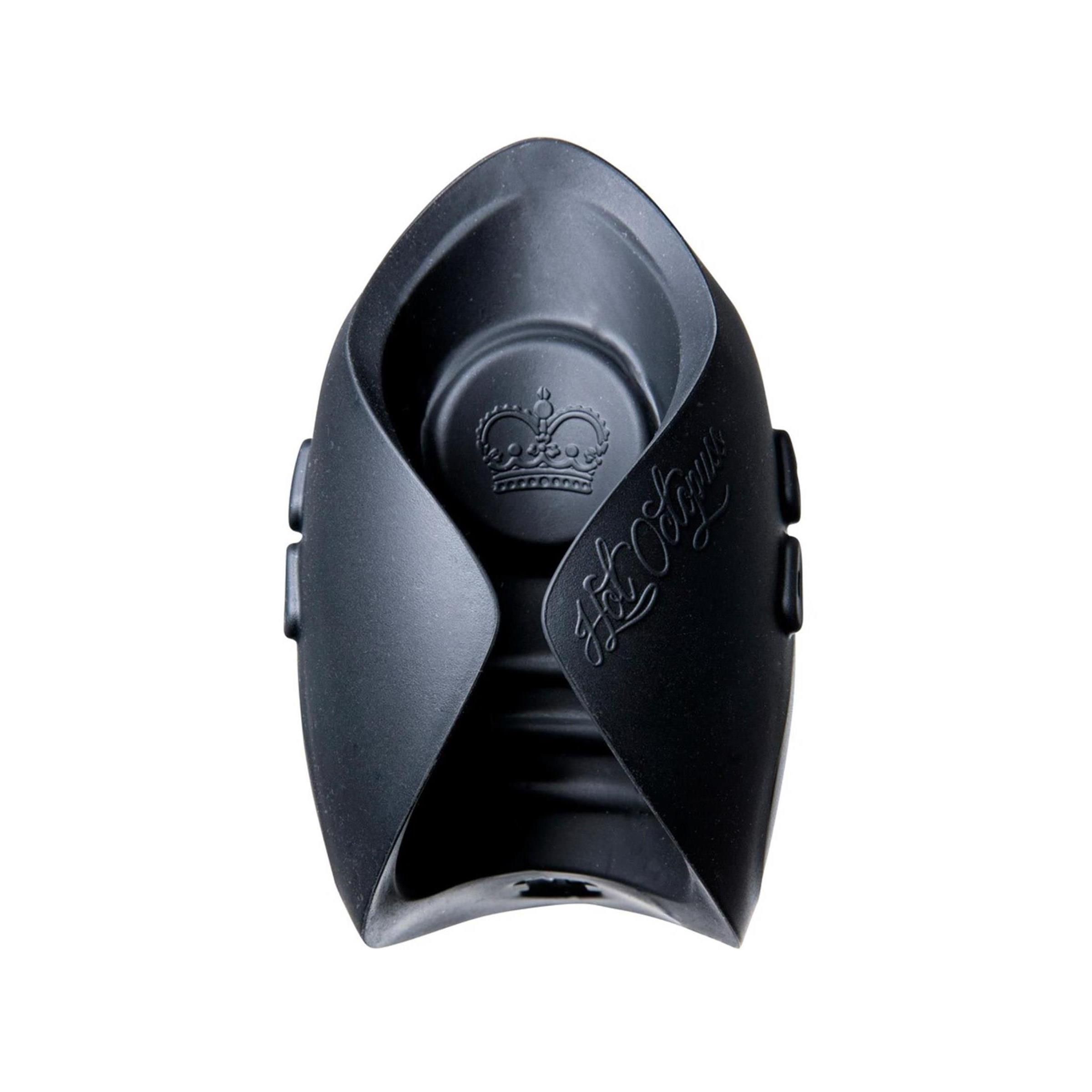 Schwarzes Produkt. Geformt mit einer Öffnung. Logo und Schriftzug. Abgerundete Form mit seitlichen Knöpfen.