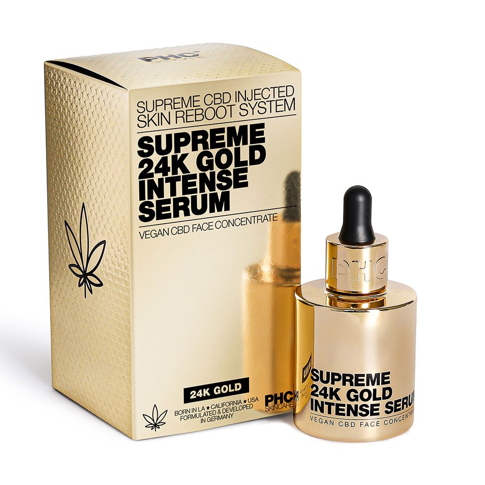 Goldfarbene Schachtel und Flasche. Aufschrift: Supreme 24K Gold Intense Serum. Vegan Face Concentrate. Logo und Hanfblatt. PHC-Logo.
