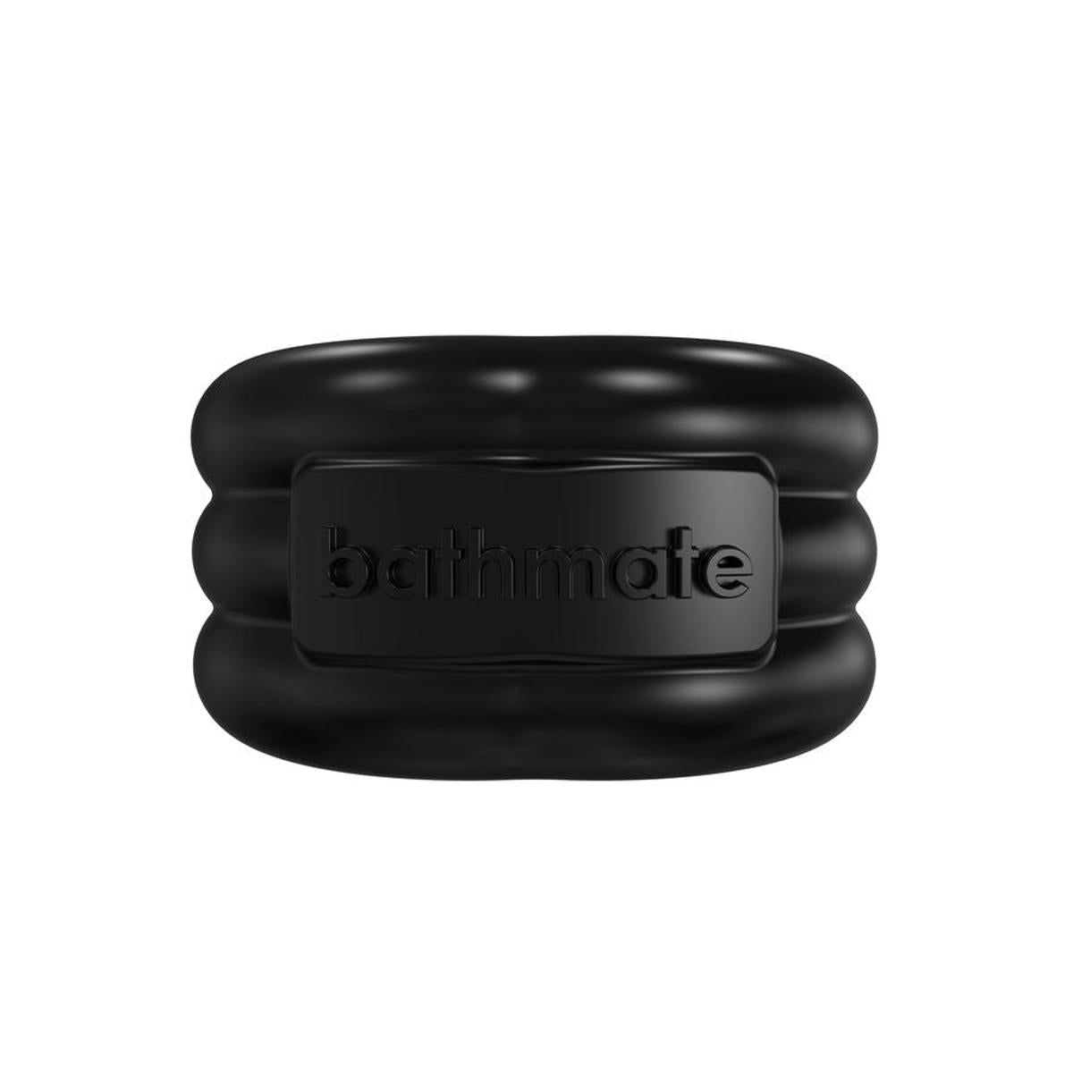 Schwarzer Ring mit 'Bathmate'-Schriftzug. Ring mit drei Rillen.