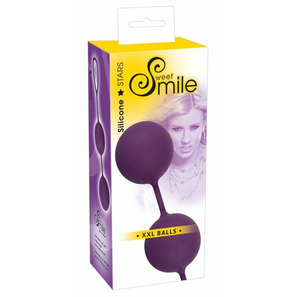 Verpackung mit zwei violetten Kugeln, Stiel mit Schlaufe. Produktname: Sweet Smile. Abgebildet: Frau.