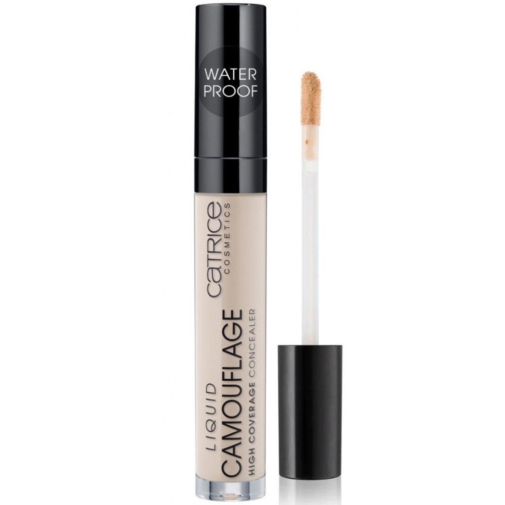 Flüssiger Concealer mit Applikator. Aufschrift: Catrice Cosmetics, Liquid Camouflage, High Coverage Concealer. Wasserfest.