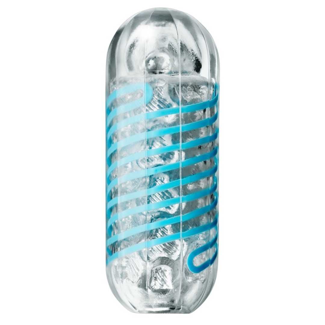 Transparentes, längliches Produkt mit blauem Spiralmuster. Auf weißem Hintergrund.