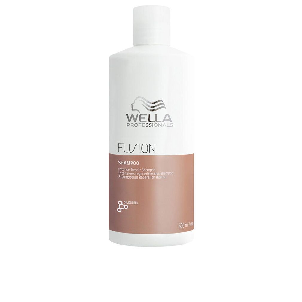 Weiße Shampoo-Flasche mit braunem Abschnitt. Aufschrift: Wella Professionals, Fusion, Shampoo. Flasche steht.
