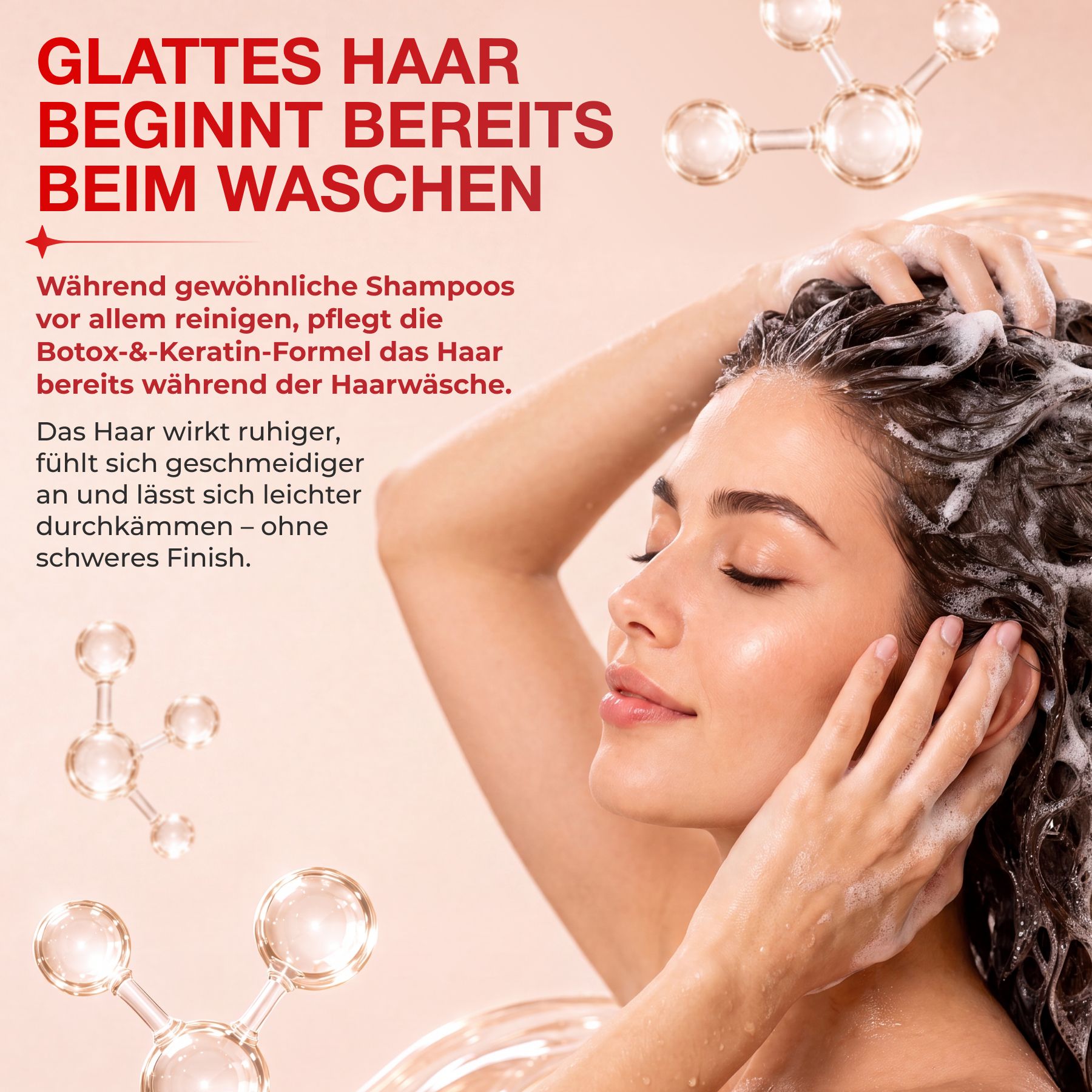 Frau wäscht sich die Haare mit schaumigem Shampoo. Molekül-Grafiken im Hintergrund.