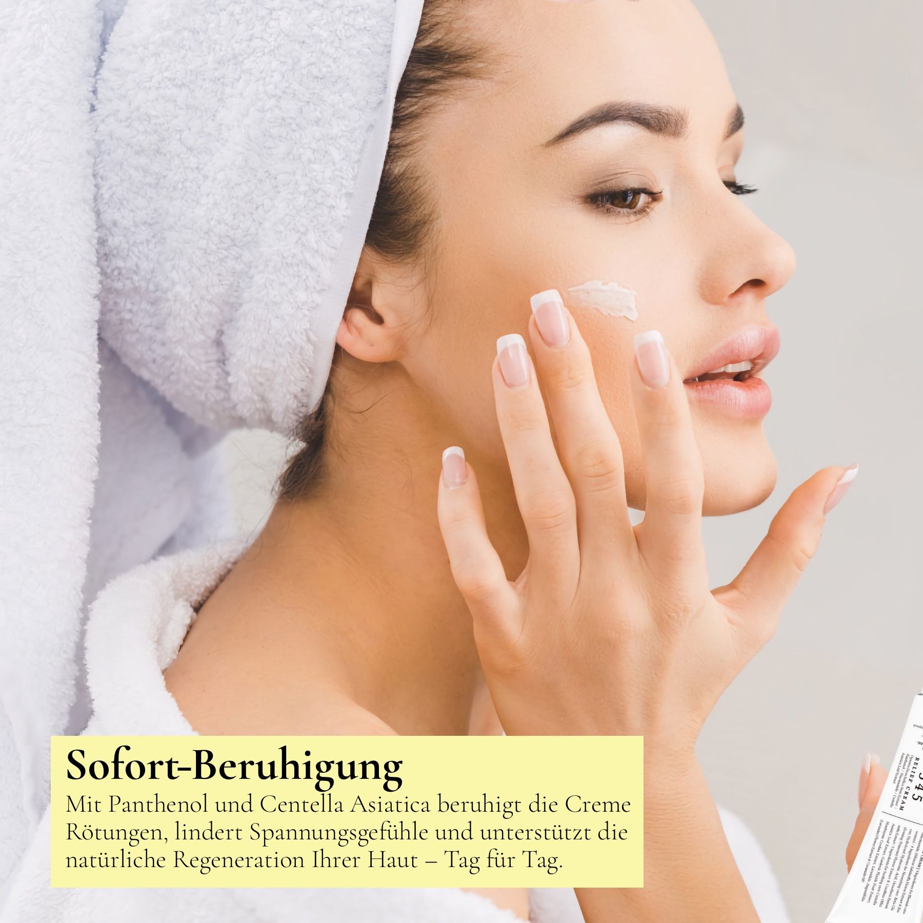 Frau trägt Creme auf Gesicht auf. Text: Beruhigt Rötungen, lindert Spannungsgefühle. Dr. Althea 345 Relief Cream.