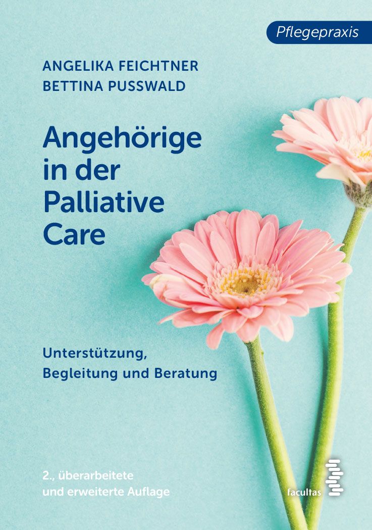 Buchcover: Angehörige in der Palliative Care. Titel, Autoren, und facultas-Logo. Zwei rosa Gerbera-Blüten auf hellblauem Hintergrund.