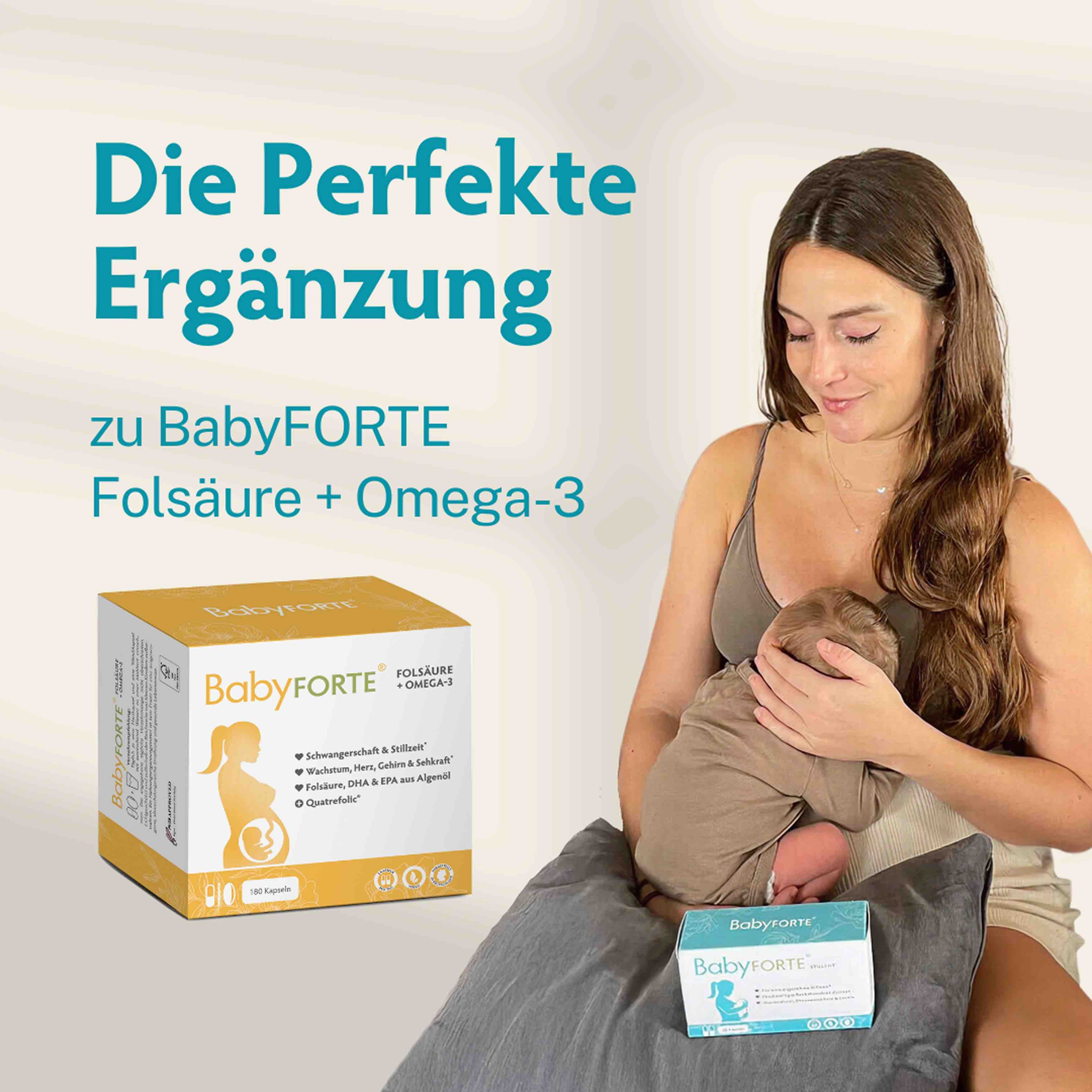 BabyFORTE-Packung. Text: Die perfekte Ergänzung zu BabyFORTE Folsäure + Omega-3. Frau stillt Baby.
