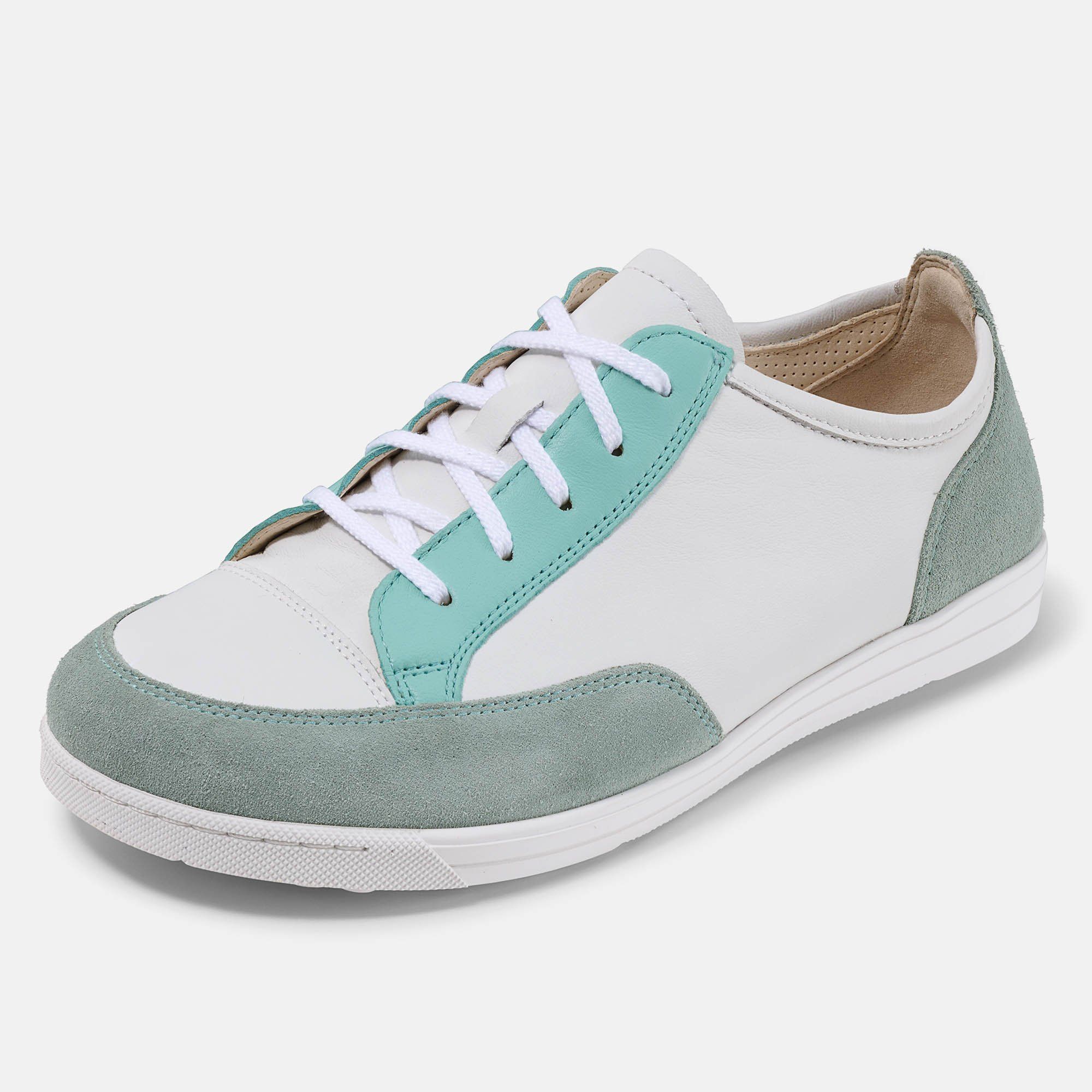 Weiße und mintfarbene Schnürschuhe. Leder und Wildleder. Breiter Schnitt. BÄR Schuhe Emma 2.0 Damen.