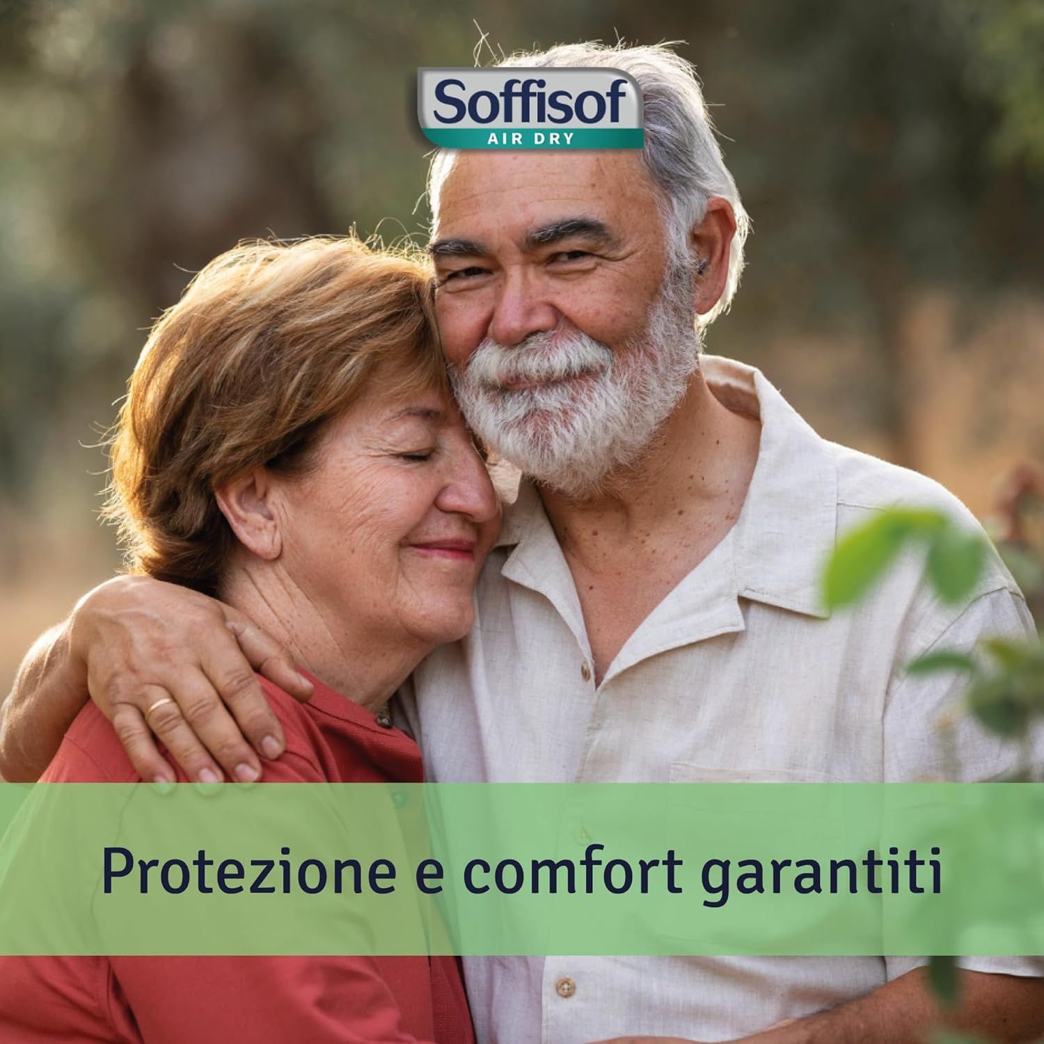 Coppia anziana che si abbraccia. Testo: protezione e comfort garantiti. Logo Soffisof.